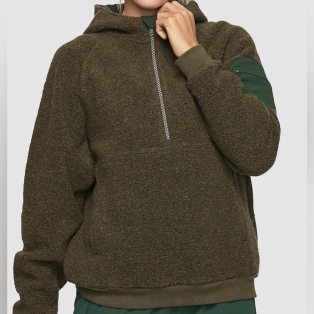 Outdoor Voices MegaFleece Half Zip - Olive Green - Small